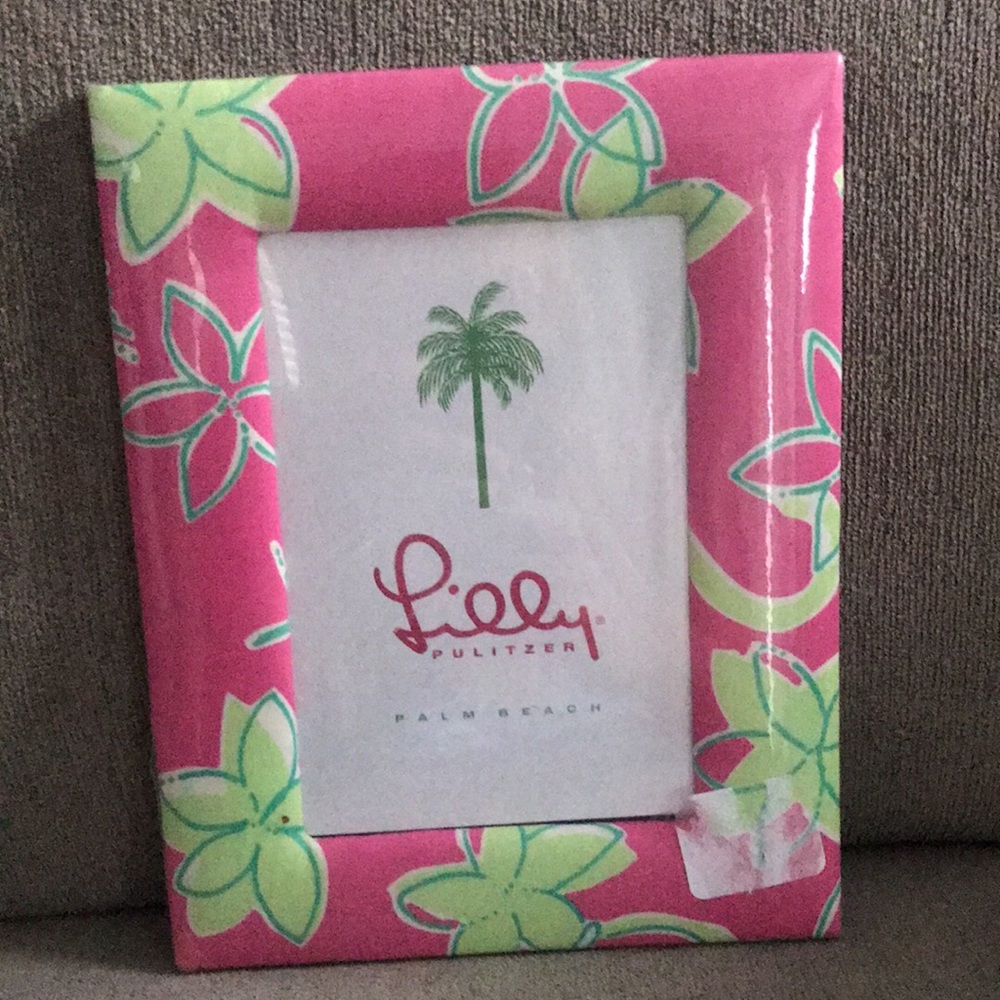 Lilly Pulitzer Frame